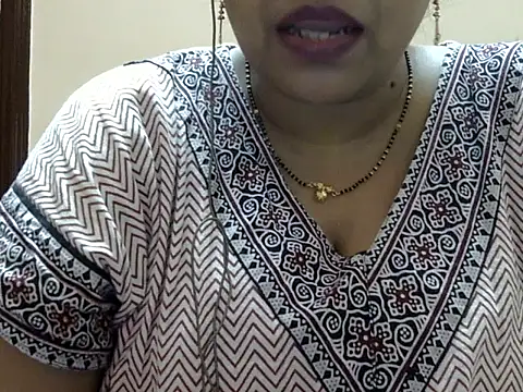 Snapshot of Riya_riyaa chatting on October 11, 2025, 2:37 pm Riya riyaa online show from October 11, 2025, 2:37 pm