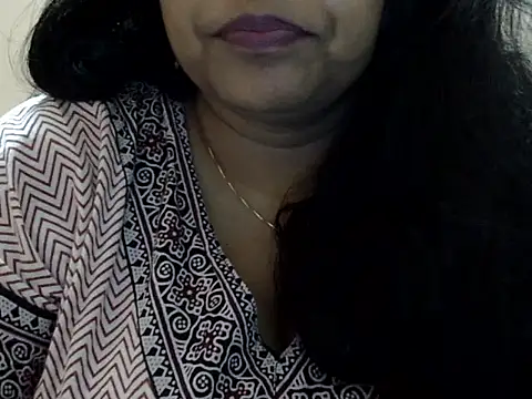 Snapshot of Riya_riyaa chatting on October 22, 2025, 2:39 pm Riya riyaa online show from October 22, 2025, 2:39 pm