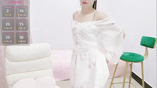 Snapshot of Mimiki-oo chatting on December 14, 2024, 8:02 am Mimiki-oo online show from December 14, 2024, 8:02 am