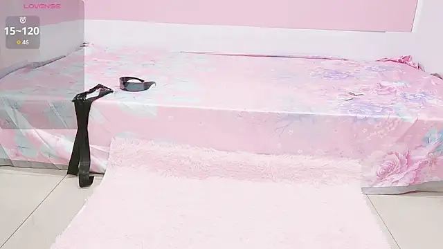 Snapshot of Mimiki-oo chatting on February 23, 2025, 7:33 am Mimiki-oo online show from February 23, 2025, 7:33 am