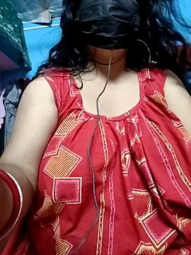 Snapshot of BERRY_00 chatting on October 28, 2025, 10:19 am BERRY 00 online show from October 28, 2025, 10:19 am