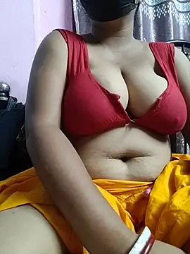 BERRY 00 online show from June 19, 2026, 5:50 pm