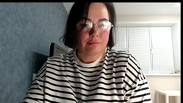 Snapshot of Nora_Star chatting on December 15, 2025, 8:02 pm Nora Star online show from December 15, 2025, 8:02 pm