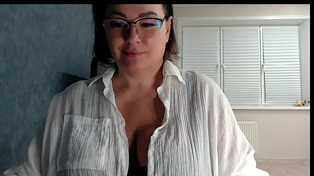 Nora Star online show from March 27, 2026, 5:12 pm