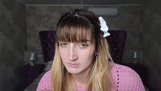 Nika Kitten online show from November 13, 2025, 9:30 am