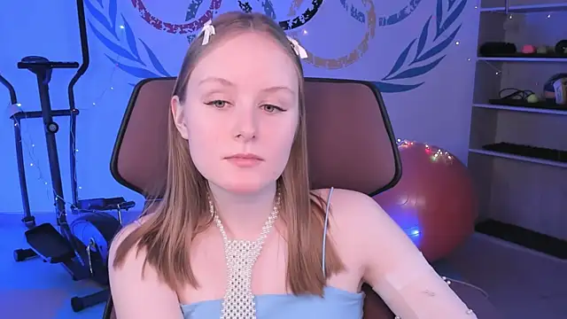 Snapshot of VivienLeeigh chatting on December 19, 2024, 3:30 pm VivienLeeigh online show from December 19, 2024, 3:30 pm