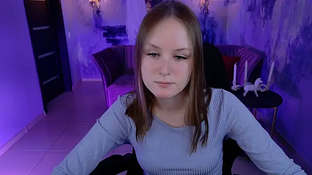 Snapshot of VivienLeeigh chatting on December 21, 2024, 9:12 am VivienLeeigh online show from December 21, 2024, 9:12 am