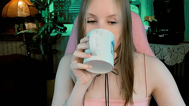 Snapshot of VivienLeeigh chatting on January 26, 2025, 6:27 pm VivienLeeigh online show from January 26, 2025, 6:27 pm