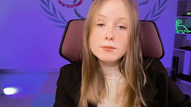 Snapshot of VivienLeeigh chatting on February 7, 2025, 2:04 pm VivienLeeigh online show from February 7, 2025, 2:04 pm