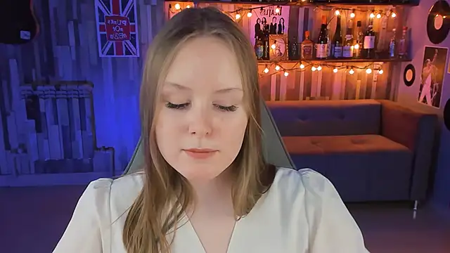 Snapshot of VivienLeeigh chatting on February 28, 2025, 4:20 pm VivienLeeigh online show from February 28, 2025, 4:20 pm