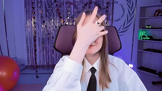 Snapshot of VivienLeeigh chatting on March 9, 2025, 3:16 pm VivienLeeigh online show from March 9, 2025, 3:16 pm