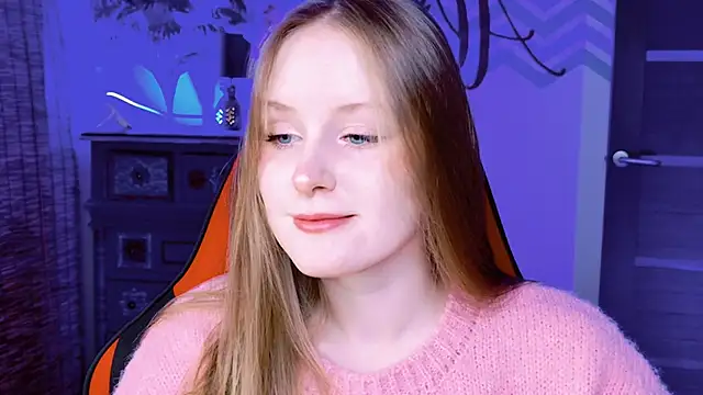 Snapshot of VivienLeeigh chatting on October 6, 2025, 1:30 pm VivienLeeigh online show from October 6, 2025, 1:30 pm