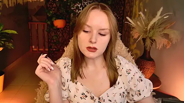 Snapshot of VivienLeeigh chatting on May 23, 2026, 5:01 am VivienLeeigh online show from May 23, 2026, 5:01 am