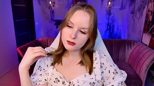 Snapshot of VivienLeeigh chatting on May 30, 2026, 5:37 am VivienLeeigh online show from May 30, 2026, 5:37 am
