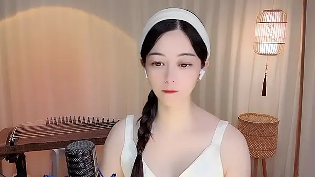 Tian-xin-999 online show from June 24, 2026, 4:28 pm