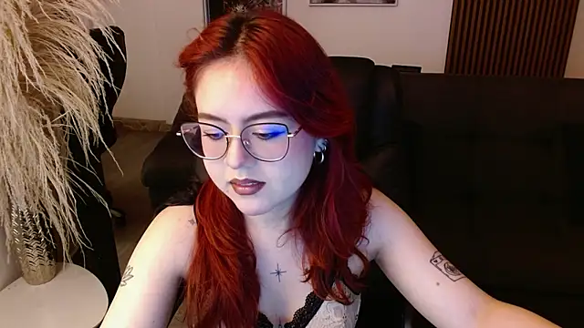 crimson tati  online show from February 7, 2025, 3:34 am