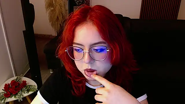 crimson tati  online show from March 18, 2025, 4:04 am