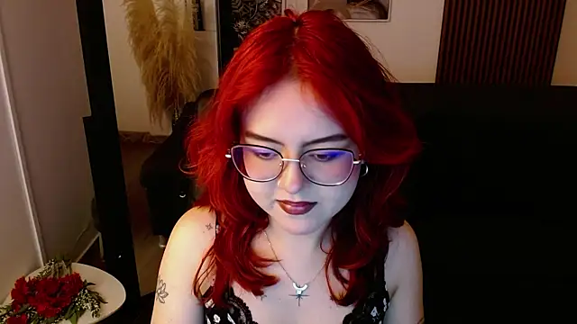 crimson tati  online show from March 21, 2025, 5:11 am