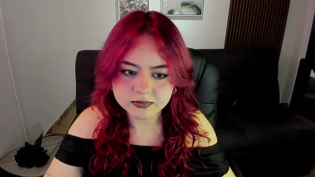 Snapshot of crimson_tati_ chatting on September 25, 2025, 4:27 am crimson tati online show from September 25, 2025, 4:27 am