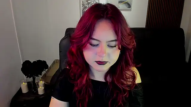 Snapshot of crimson_tati_ chatting on November 12, 2025, 3:51 am crimson tati online show from November 12, 2025, 3:51 am