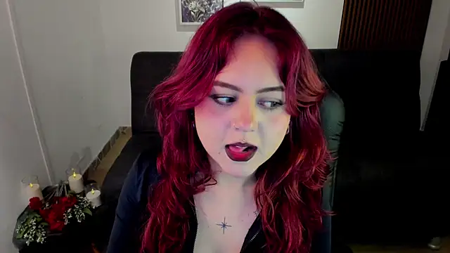 Snapshot of crimson_tati_ chatting on November 14, 2025, 4:55 am crimson tati online show from November 14, 2025, 4:55 am