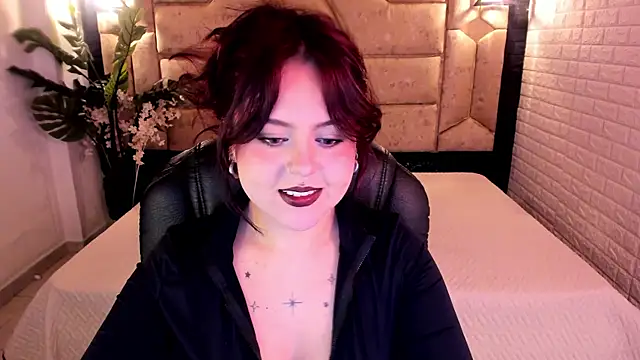 crimson tati  online show from May 8, 2026, 5:13 am