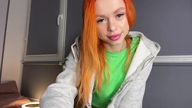 little fox alisa online show from December 3, 2024, 9:45 pm