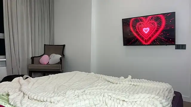 little fox alisa online show from March 23, 2025, 12:15 am