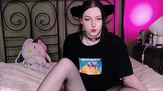 BlackyTea online show from October 6, 2025, 7:44 pm