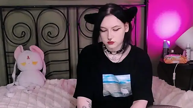 BlackyTea online show from October 20, 2025, 8:09 pm