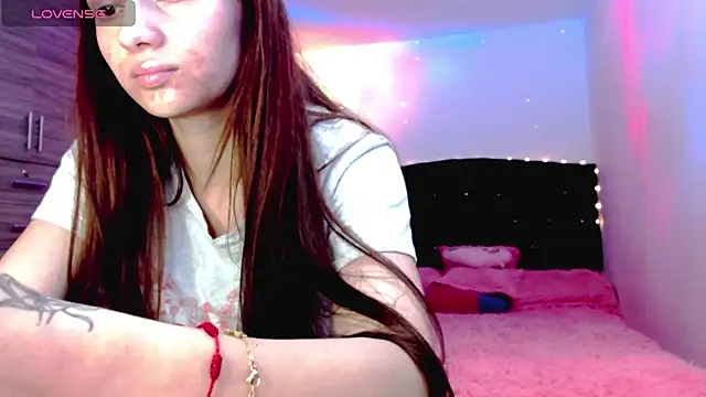 holy juli online show from November 30, 2025, 5:44 am