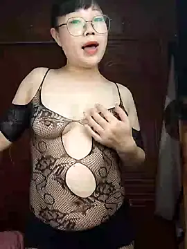 Snapshot of daeyulin chatting on December 16, 2024, 2:16 pm daeyulin online show from December 16, 2024, 2:16 pm