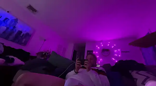 Snapshot of onlym4m chatting on February 14, 2025, 10:58 pm onlym4m online show from February 14, 2025, 10:58 pm