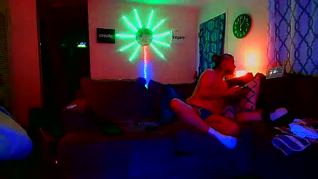 Snapshot of onlym4m chatting on February 20, 2025, 6:06 am onlym4m online show from February 20, 2025, 6:06 am