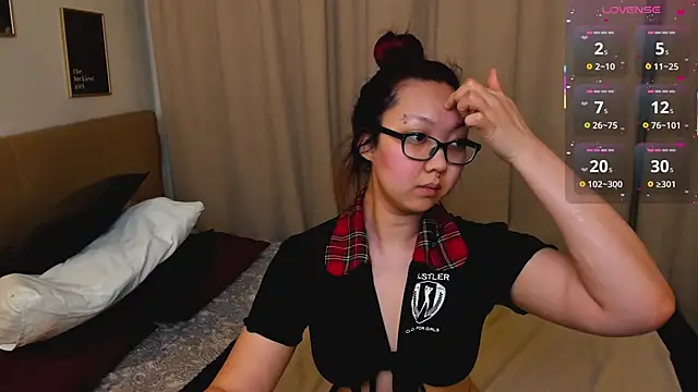 Marine Vact online show from March 26, 2026, 2:11 pm