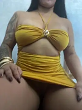 luara1988 online show from July 18, 2026, 1:37 pm