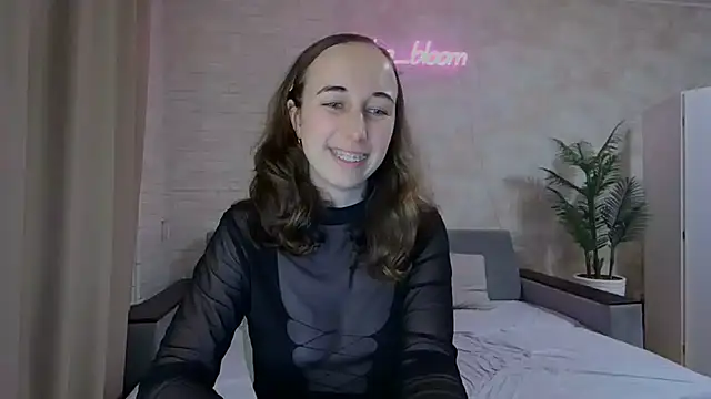 Anika bloom online show from January 29, 2025, 6:43 am