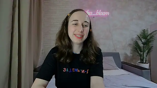 Anika bloom online show from February 8, 2025, 2:26 am