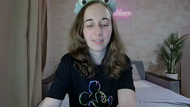Anika bloom online show from February 10, 2025, 11:13 pm