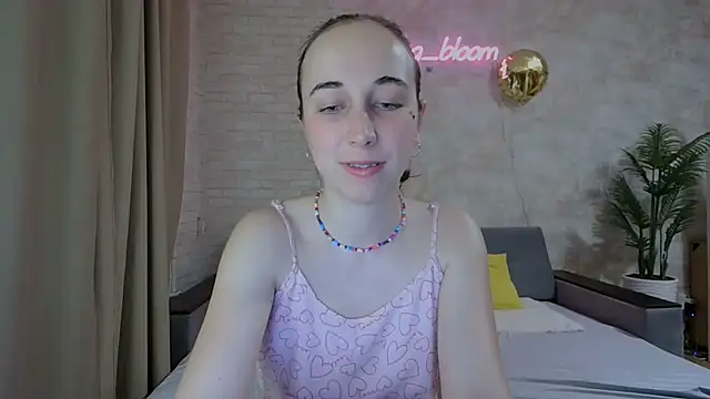 Anika bloom online show from February 20, 2025, 7:52 pm