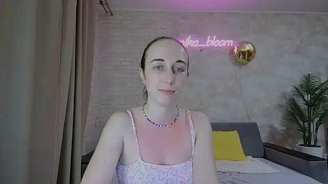 Anika bloom online show from February 21, 2025, 5:46 am