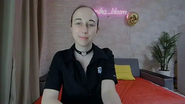 Anika bloom online show from February 24, 2025, 2:08 am