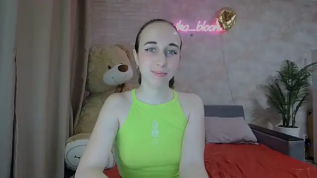 Anika bloom online show from March 9, 2025, 8:31 pm