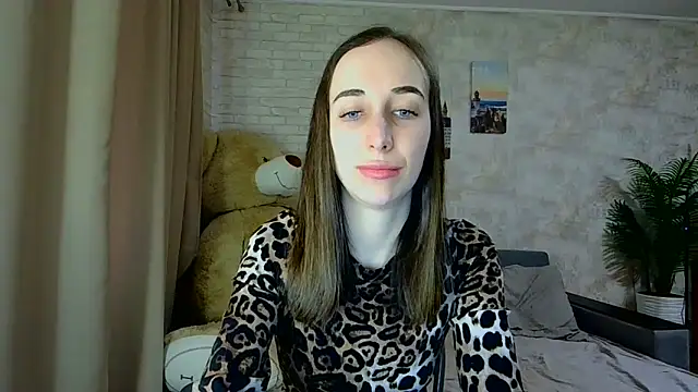 Snapshot of Anika_bloom chatting on February 9, 2026, 12:31 pm Anika bloom online show from February 9, 2026, 12:31 pm