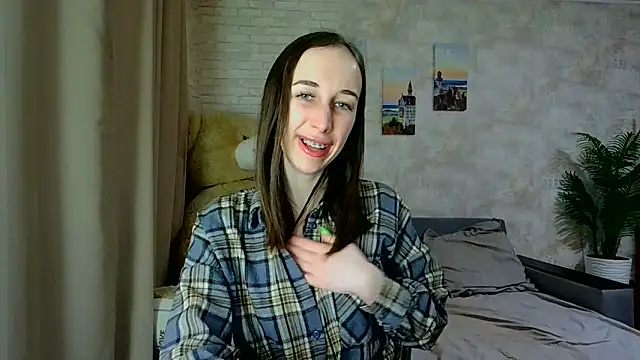 Snapshot of Anika_bloom chatting on February 10, 2026, 7:29 pm Anika bloom online show from February 10, 2026, 7:29 pm