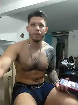 Snapshot of King_russo chatting on October 16, 2025, 10:00 pm King russo online show from October 16, 2025, 10:00 pm