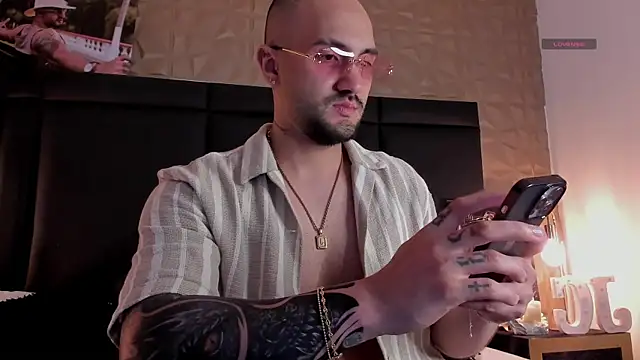 JeanColleman online show from October 15, 2025, 4:45 am