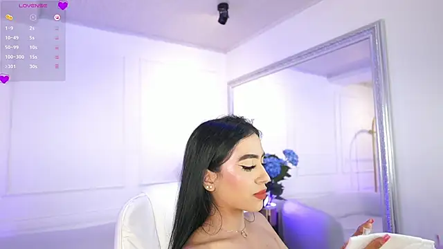 Snapshot of elasummer chatting on March 22, 2025, 2:58 pm elasummer online show from March 22, 2025, 2:58 pm