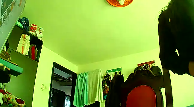 samanta rosas1 online show from December 13, 2024, 6:27 pm