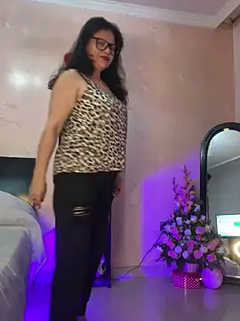 Snapshot of Sharongirl07 chatting on February 21, 2025, 11:43 pm Sharongirl07 online show from February 21, 2025, 11:43 pm